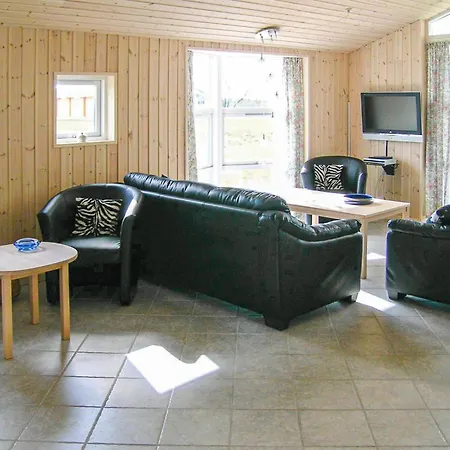 Holiday Home Morgenfruevaenget Semesterbostad *